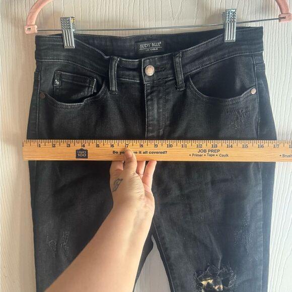 Judy Blue Skinny fit Distressed Animal cutout jeans  7/28 - Picture 11 of 15